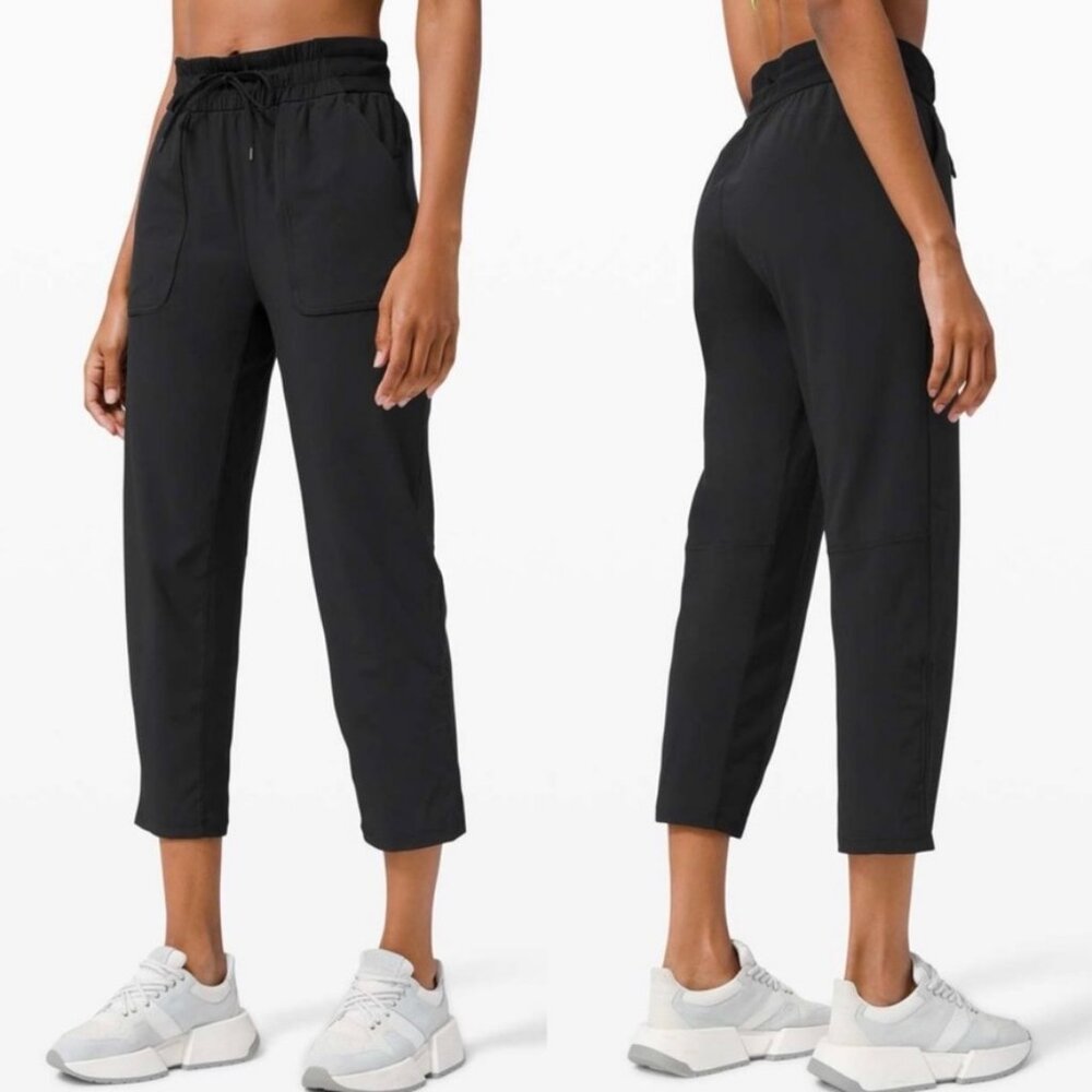 lululemon | Beyond The Studio Crop Black